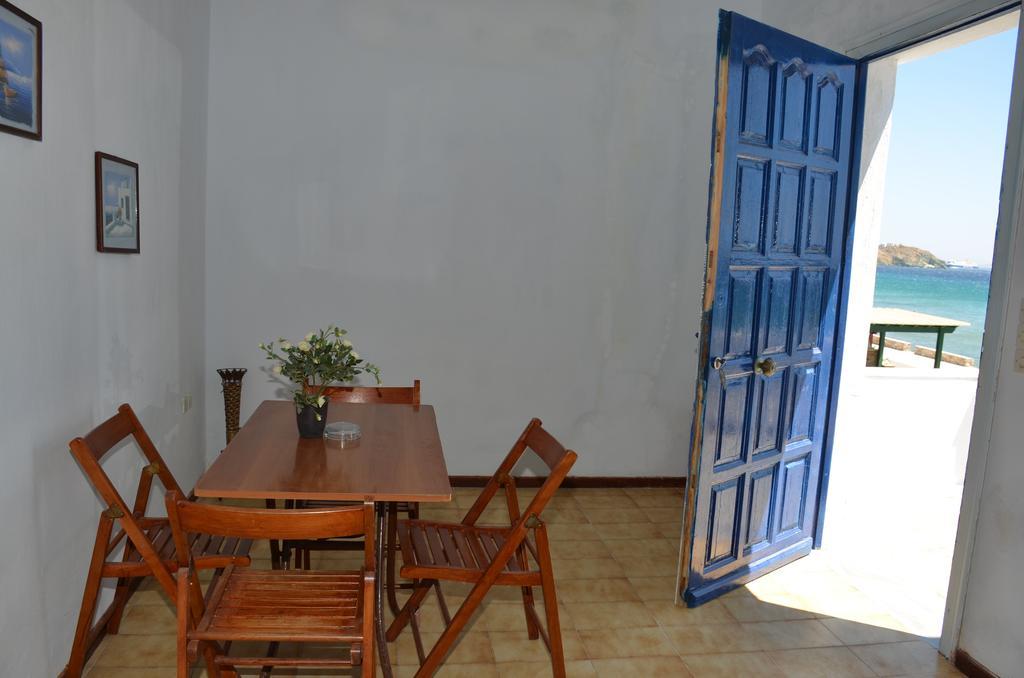 Marika Apartment Киониа Стая снимка